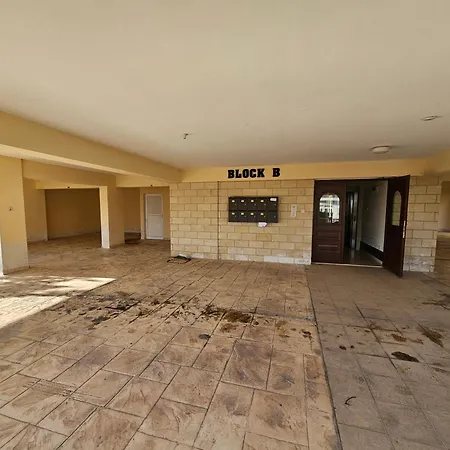 Daire Stefaris Sea & Mountain View